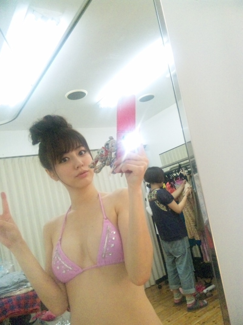 hizaura:  bluefixer:  水着★｜杉本有美オフィシャルブログ Powered