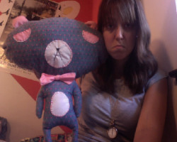 jnav1:  I MADE A SAD BEAR!! HIS NAME IS POOKIE