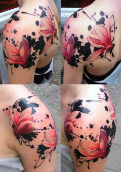 fuckyeahtattoos:  done by Peter Aurisch  Interesting ink blobs.  I like.