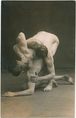 whatsonmyharddrive:  my-misc-stuff:  wehadfacesthen:  Wrestlers, 1920s  