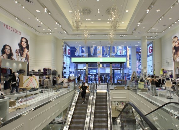 bikinifetish:  The Forever 21 store in TS opened up today. I’ve yet to go and check