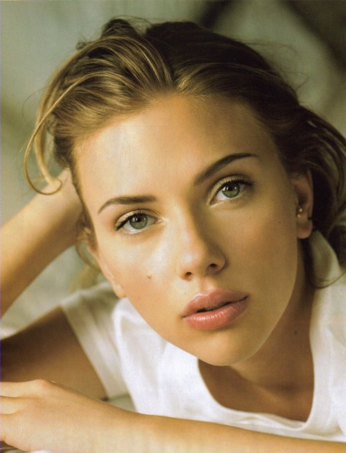 (via myloveforscarlett)