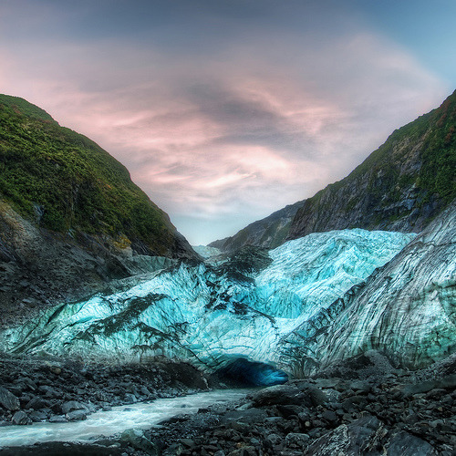 The Icy Cave at the Franz Josef Glacier (by Stuck in Customs)