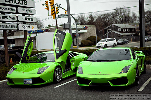 XXX eyegasmiccars:  The Gallardo must be jealous photo