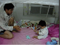 lunolee:  lovewish:  muzik-:  eeniemeeniemo:pandajuice:eleonormae:isadimzon18:chehskaa:sachishiawase:ohmygollybanana:farahshazlina:monochromaticfields:bigredrockeater:(via lumos-maxima)    i still find this cute . 