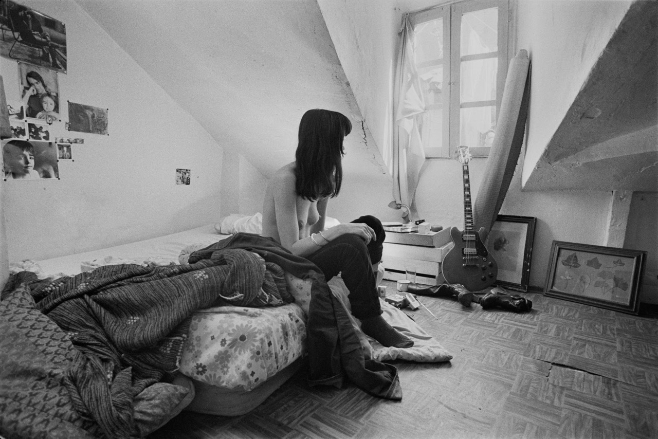 Teresa en la buhardilla photo by Alberto García-Alix, 1978via: el pulso de justine