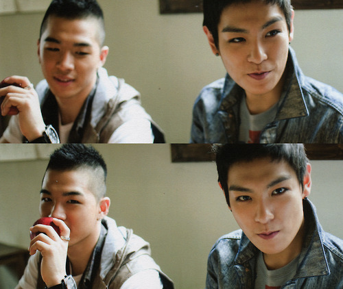 kiy:  boo-thang:  saydeezfbaby:  cuties!  (via completesimplicity, ilikecuteboys) is top wearing eyeliner? haha.    my two cuties! <3 