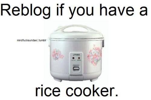 jesireemae:  thisgirlirish:  itstrinhfoo:  (via mindfucksundae)   Haha, i laughed when i saw this  i have the same one in the picture too . PWUAHAHA
