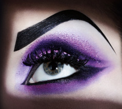 glamorousmakeup:  (via rosieisdead) 