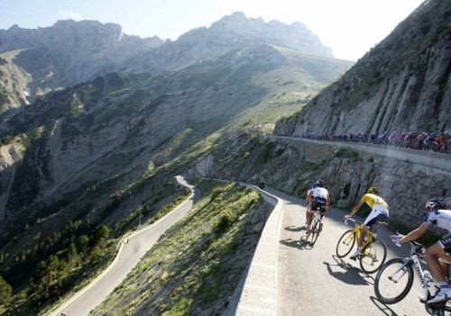 pedalfar:  fuckyeahcycling:  Stage 10 | Tour de France