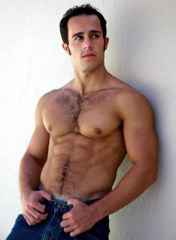 gay-mania:  http://zreveals.blogspot.com