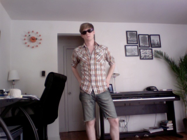 aaronitron:  Could I possibly look like anymore of a hipster?  &mdash;&ndash;