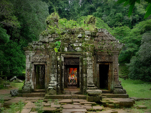 gh2u:  ljspillowbook:  ochreogre:  pakse:  onebigsky:  Champasak, Laos In the south of Laos, in Champasak Province near the Cambodian border, some 200 km from Angkor Wat and about a one hour drive from Pakse on a good road, is the UNESCO World Heritage