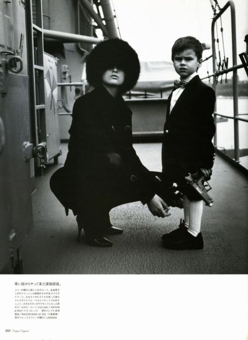 gosmoke:faketalesofny: noirmagazine: Nathaniel Goldberg   Vogue Nippon Nov 2001