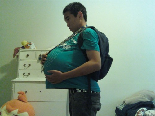 asdfghjklxcharlene:  xiloveyhoux:  hey-imkatelyn:  yezziritsrica:  itslealove:  jadie-cakes:  siaahxteresa:  caassandruhh:  afobnamedmarielle:  suchsteeze:  misxleabaaaby:  wsupkathleen:  errribati:  hello-matt:  The Secret Life of the Filipino Boy  