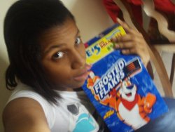 Nothinq Get&rsquo;s In Between Me &amp; My Frosted Flakes :) ♥