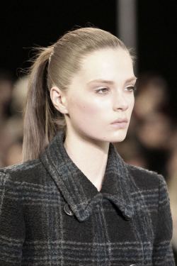 Caroline Brasch Nielsen @ Louis Vuitton Fall 2010