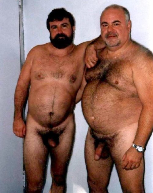 hairypubebush:bear-co:txbearlover:bearcolors:(via mature54sucker, mature54sucker)(via bearcolors)(vi