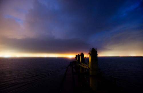 Outbound at Night, 2/9/09 (by OneEighteen)