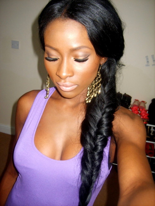 pinkaddicted92: allthingsblackwomen: realestlifestyle: I find her so pretty, love these eyes man (vi