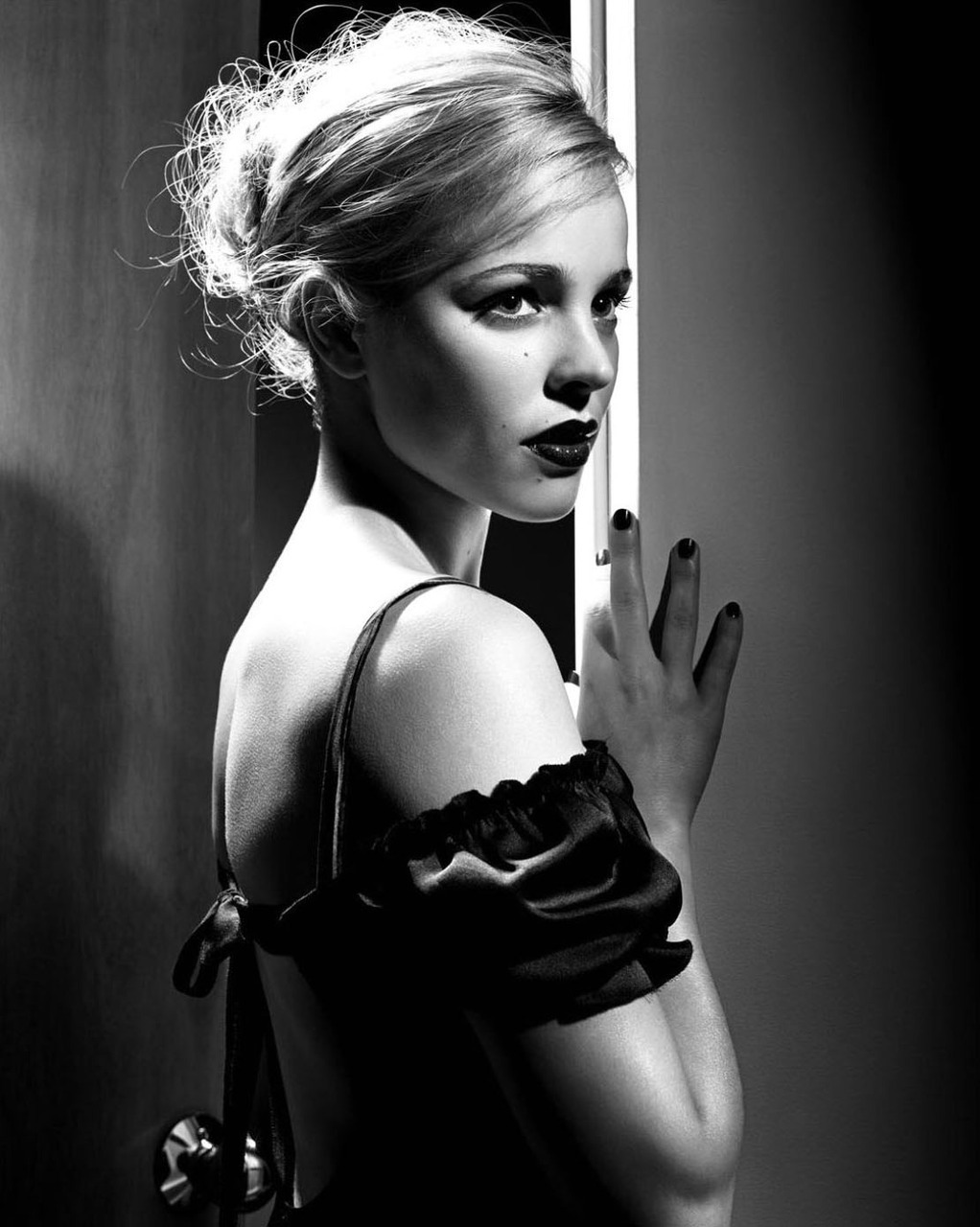dubhlina:  mr-goodbar:  (via fuckyeahhollywoodcelebrities)  