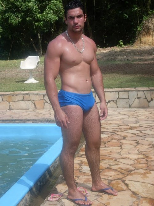 hungtopjhb:  x1randevbprsiq29g4n:  Thick-legged, big-assed poolside ox.  How about a dip?  (via fckinghawt)