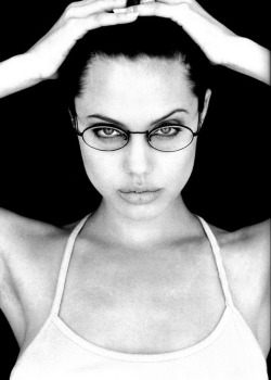 underview:      Angelina Jolie   (via bohemea)