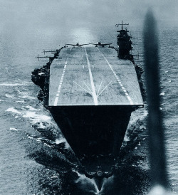 赤城  | Akagi propably during Indian Ocean raid; shot from a B5N Kate, April 1942