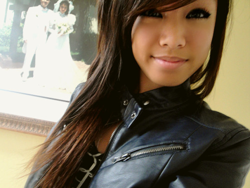 ayechaaastity:  -bellax3:  ohemgeejena:  ohmy.  (via geraldinee)   awwh, shes pretty