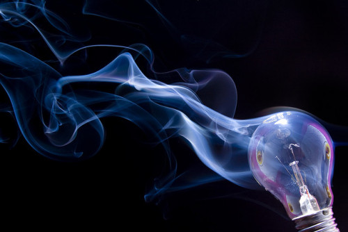 spurples:  yoichijerry: Smoke bulb (by Ruben Castro)  (via yuug)