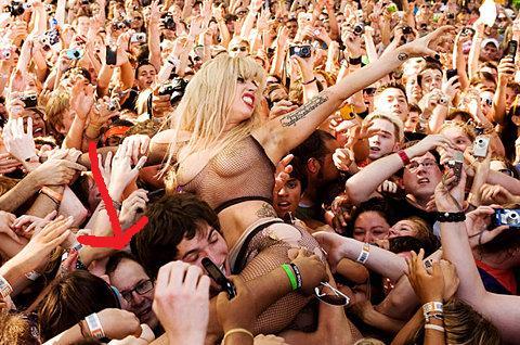 Lady gaga nip slip