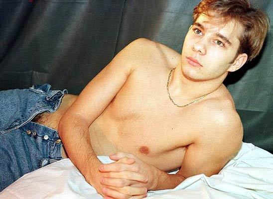 (via onlyhotmen)
