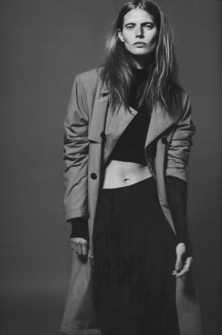 abcandrogyny:  Malgosia Bela by Mert &