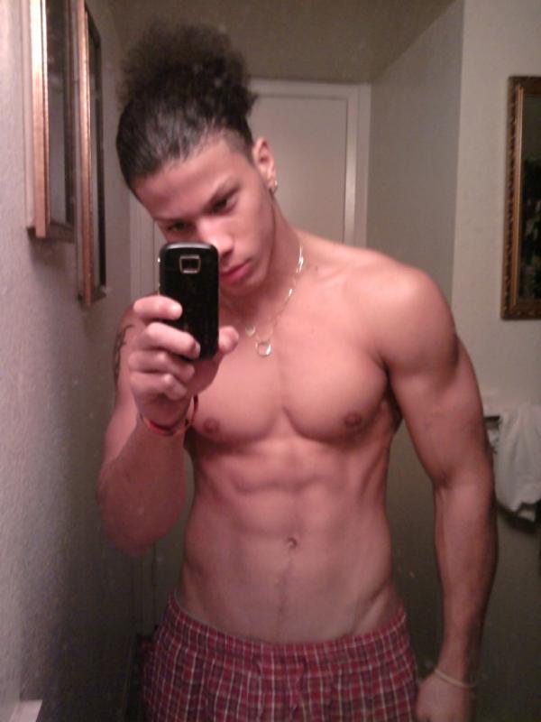 (via daayyummmboi, youtastemyaura)