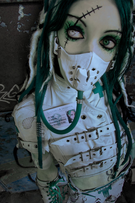 crankyoldfart:  mall0ry-phantasma:  sp0okbat:  my-vampire-eyes:  theeverydaygoth:
