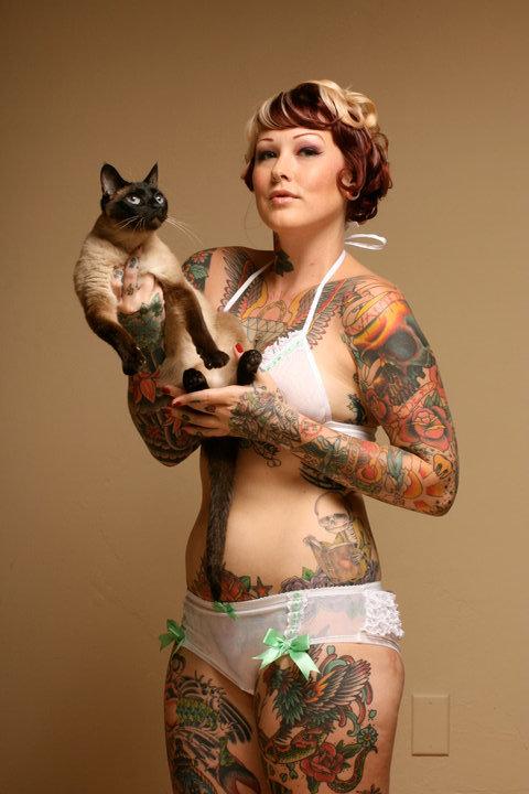 (via inkedgirls, drewlindentellsall-deactivated2)