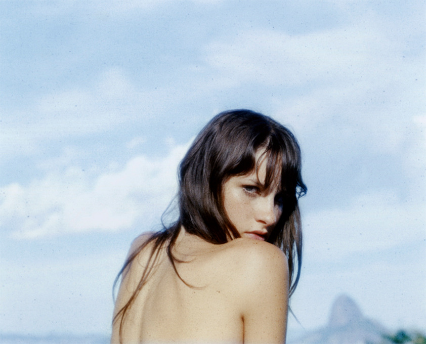 (via itsfeelnothing, chanelbagsandcigarettedrags)