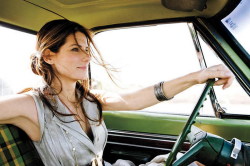 haphazzard:  paulodemoc:  sweetambiguity:  forfucksakesdude:  Top 10 Girl Crushes | #8 | Sandra Bullock    She is so GREAT! 