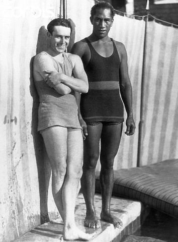 wehadfacesthen:Harold Lloyd and legendary surfer Duke Kahanamoku, 1922via nelsoncarpenter & safe