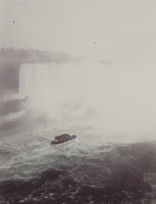 Porn Niagara Falls photo by Andreas Gursky, 1989 photos