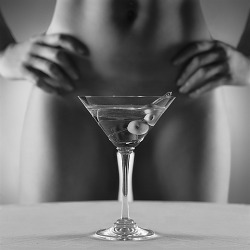 nonrev:  yolo115:  Vodka Martini …shaken,