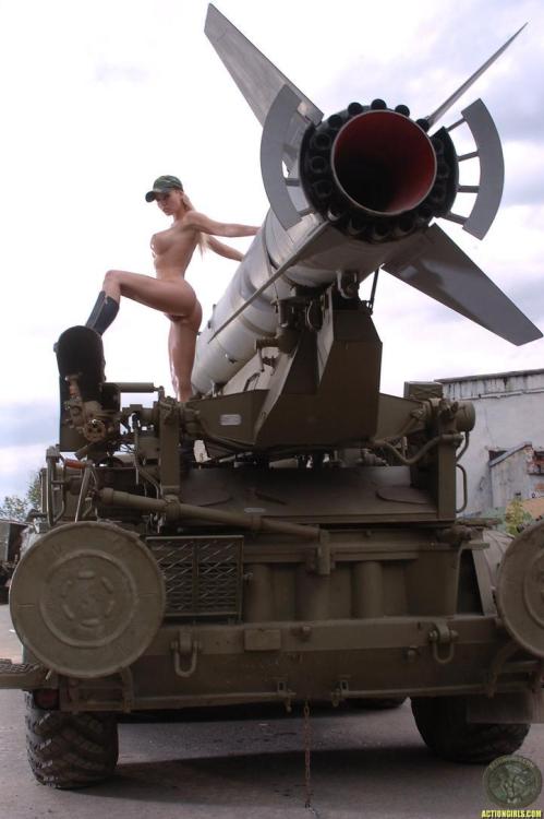 girlsandsport: nude military babe(via nudesandstuff)