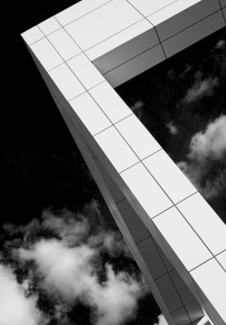 jpegheaven:  Abstract architecture. 