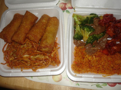 yupispatrick:  nomnomnom  OMG! 