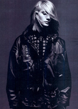 abcandrogyny:  Paul Boche 