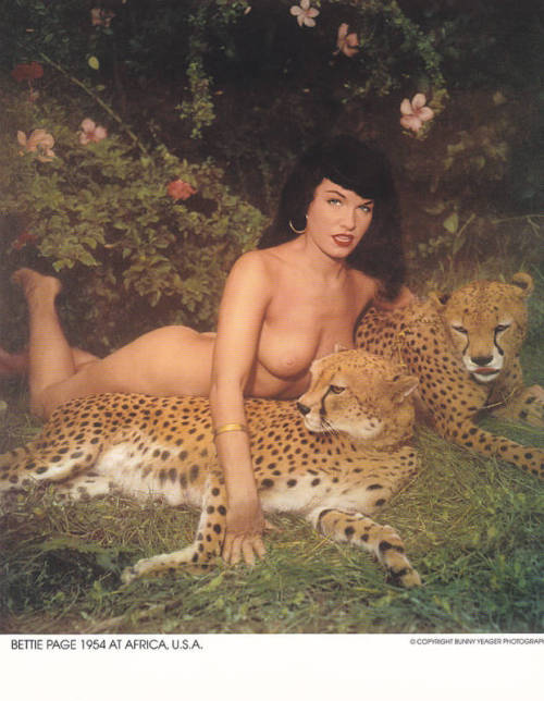 XXX Bettie Page photo