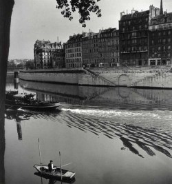 artemisdreaming:  “La Seine”, circa 1940