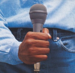 I Hold The Mic Like A Memory        Legends Never Die