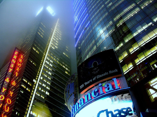 Fog in Times Square, Manhattan, New York, USA© nj dodge