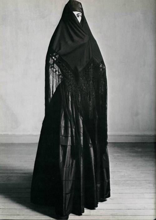 XXX thedoppelganger:  Irving Penn  photo